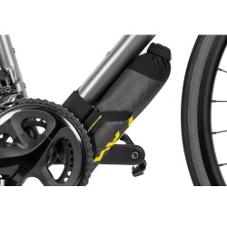 Apidura - geanta cadru bicicleta cu prindere in zona pedale Expedition Downtube Pack 1.5Llitri - negru gri